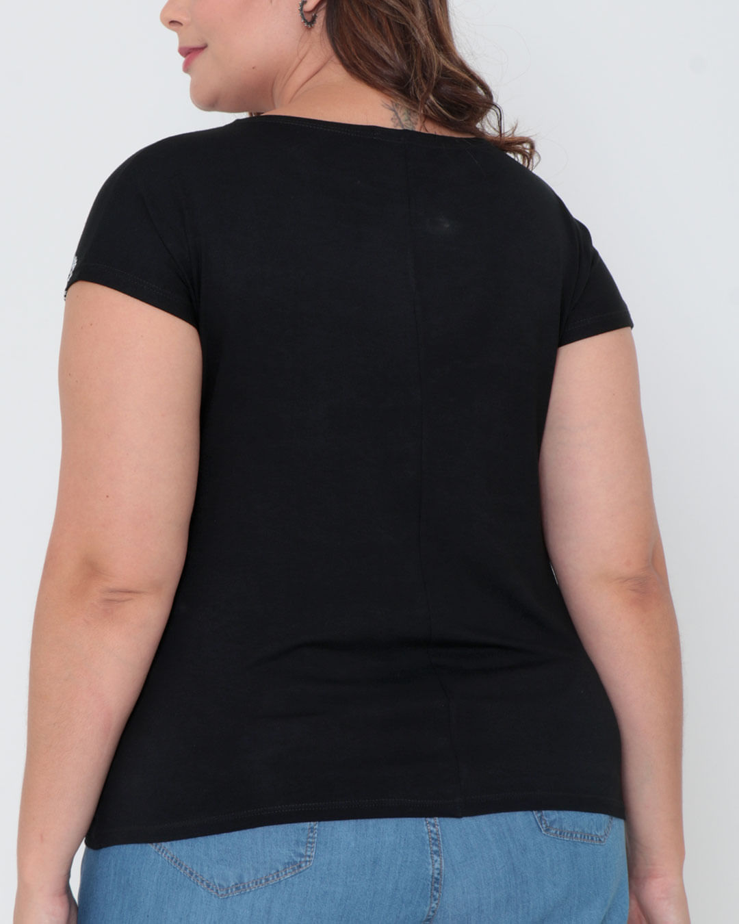 Blusa-Plus-Size-Estampa-Floral-Preta