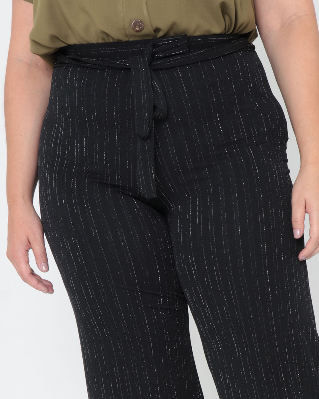 Calca-Feminina-Pantacourt-Plus-Size-Lurex-Preta