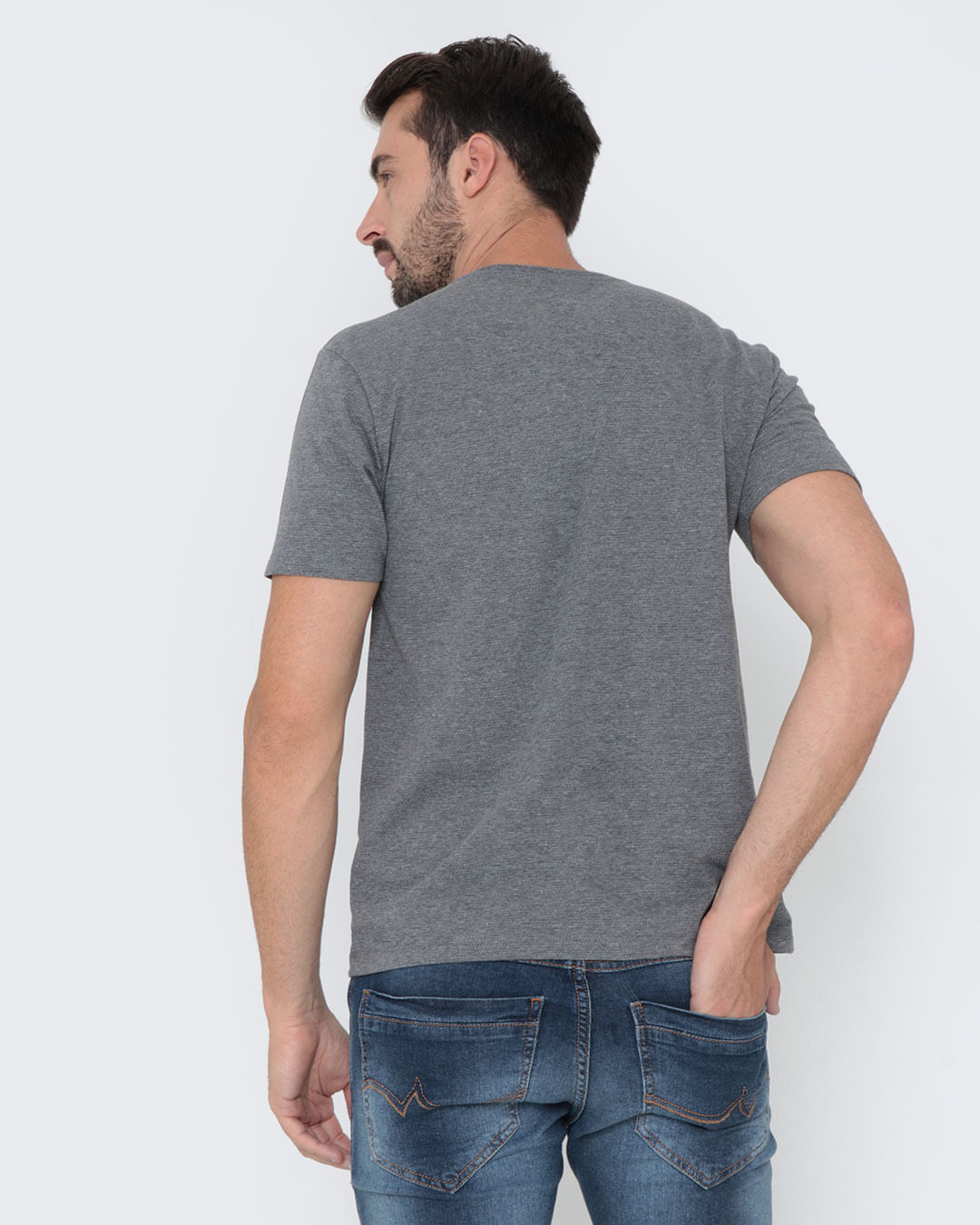 Camiseta-Com-Bolso-Cinza
