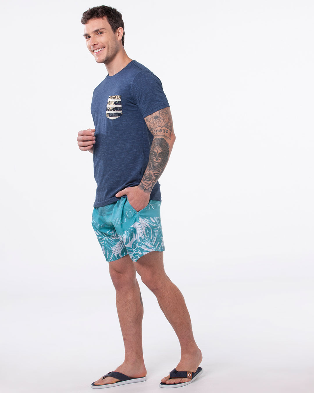 Camiseta-27667-Surf-Bolso-Estampado---Azul-Escuro