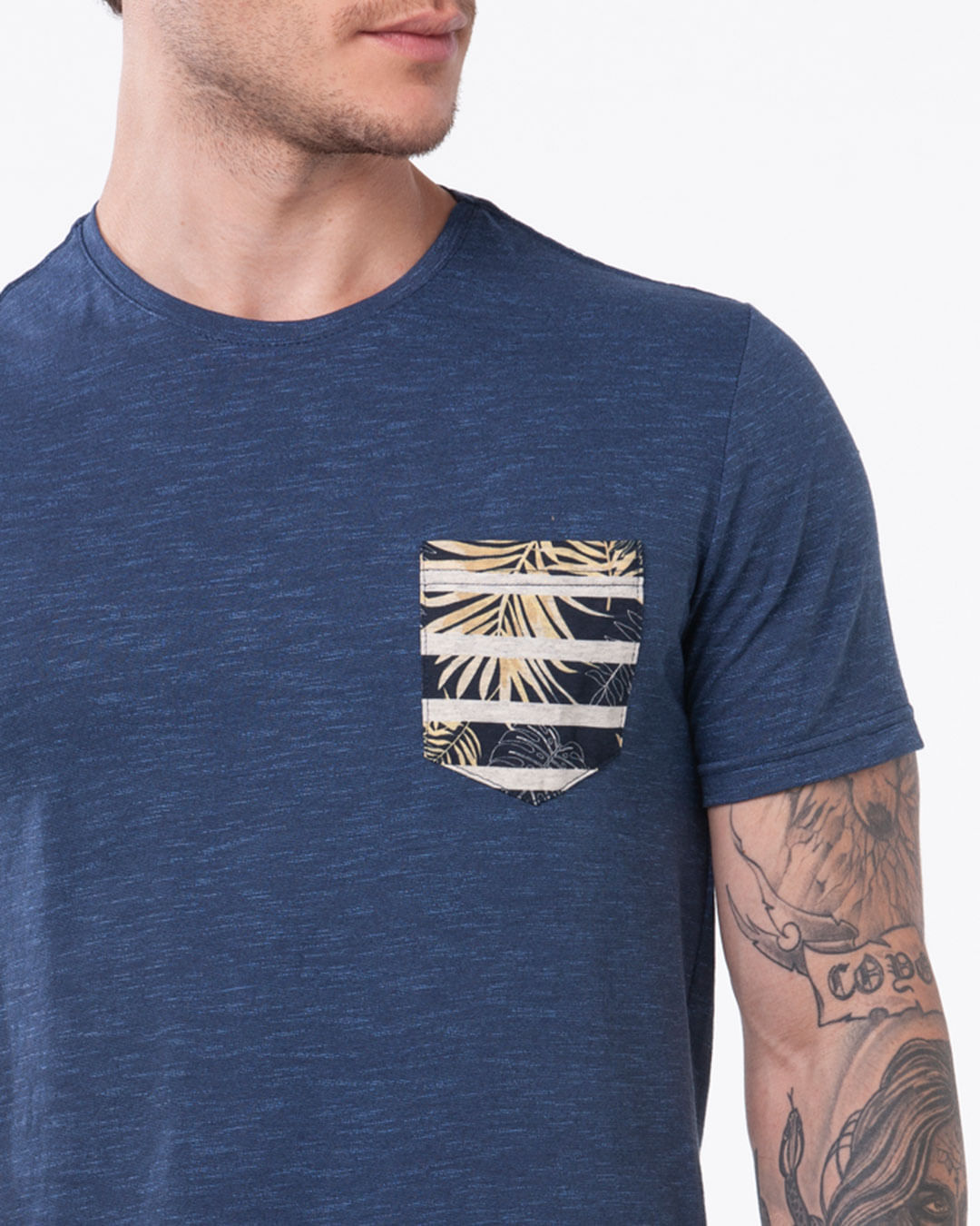 Camiseta-27667-Surf-Bolso-Estampado---Azul-Escuro