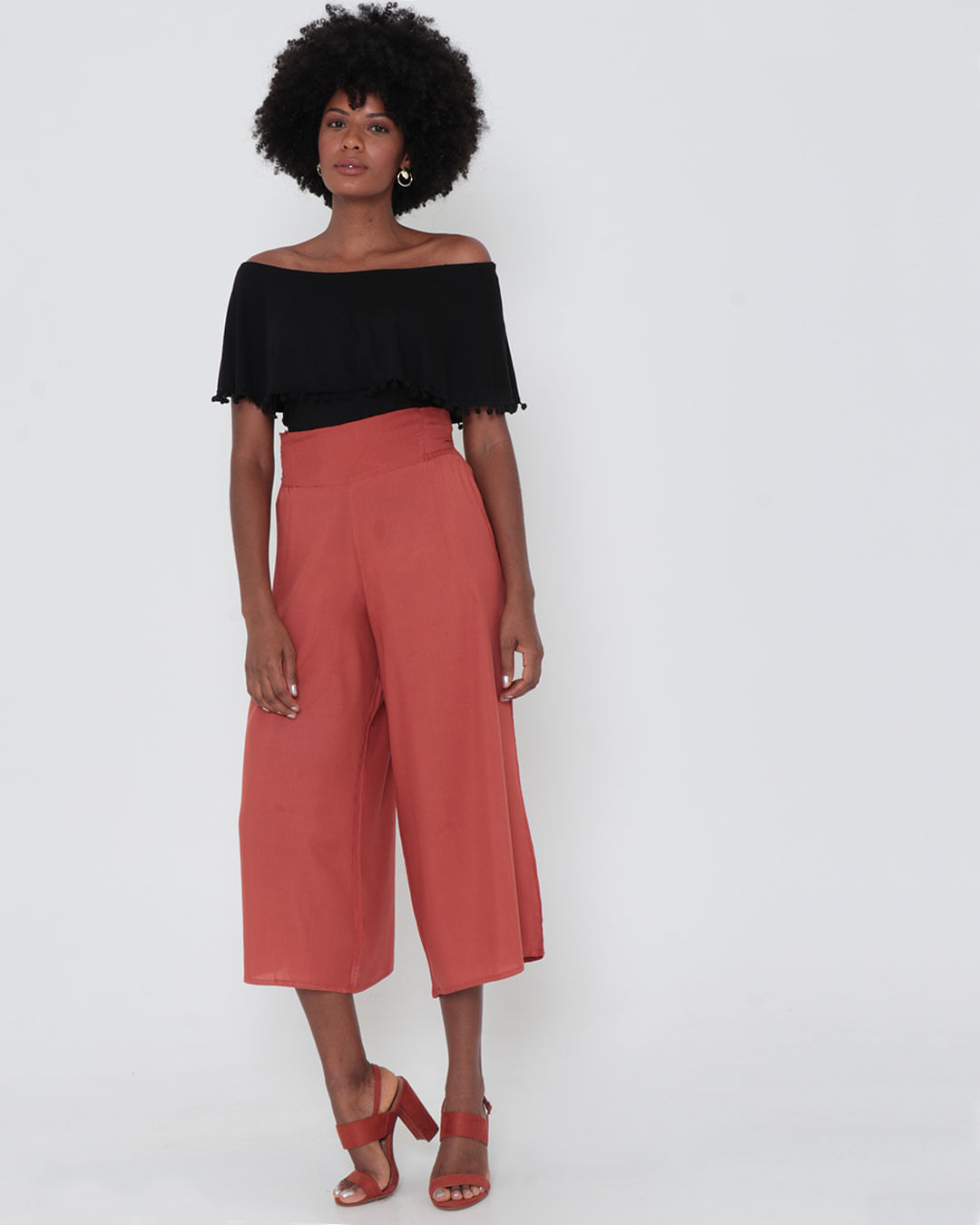 Blusa-Ta-050-C-Detalhe-Pompom---Preto