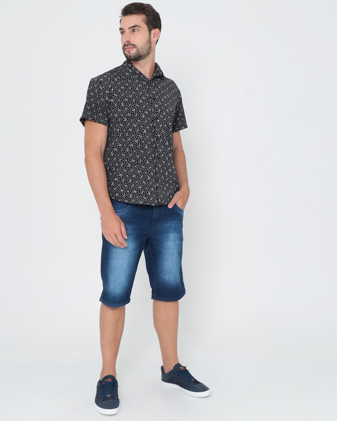 Camisa-Mc-Libert2a-Estamp-Ptobc-26---Preto-Floral