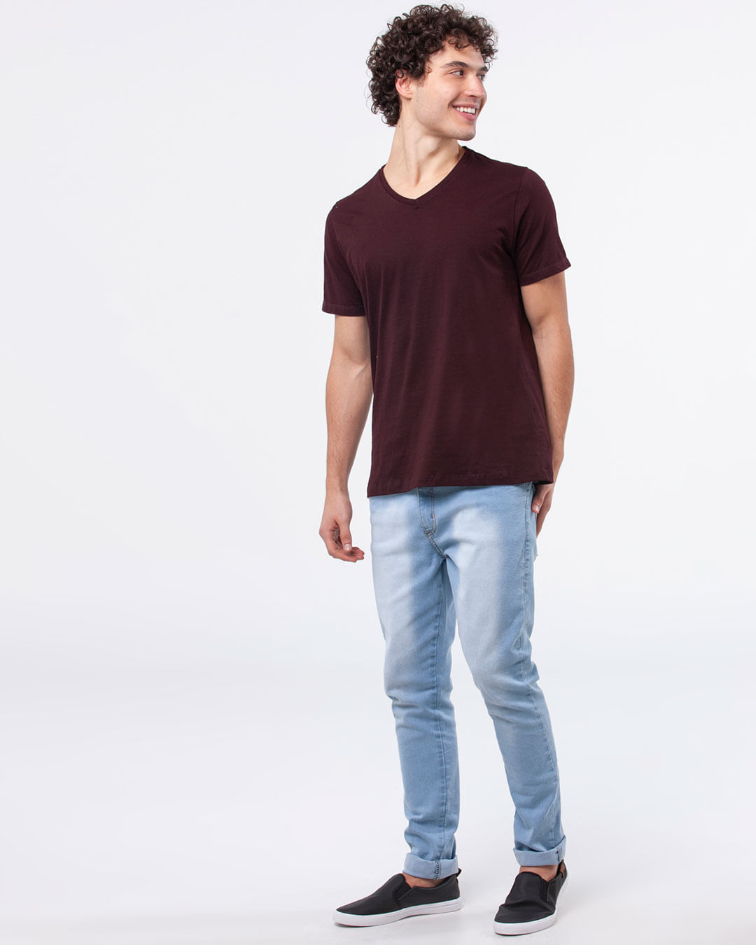 Camiseta-21107-Gola-V-Uva---Vinho