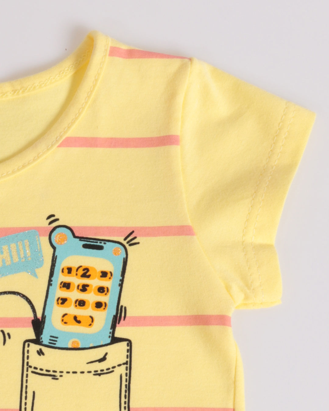 Blusa-Mc-50321-Funny-F13---Amarelo-Claro