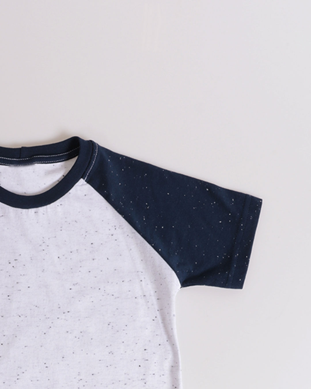 Camiseta-Mc-28256-Botone-Mas13---Branco-Outros