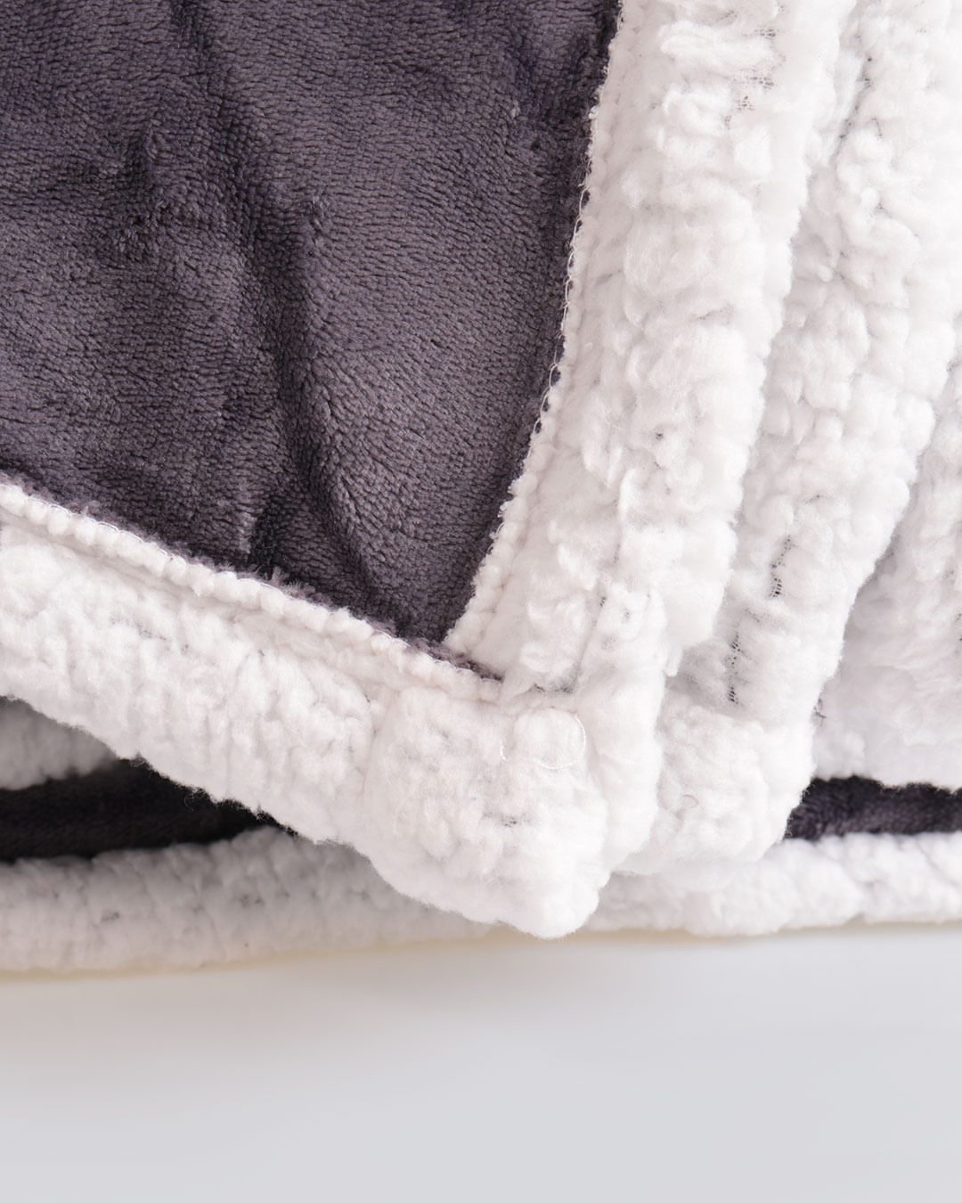 Manta-Flannel-Com-Sherpa-Queen-Size---Cinza-Escuro