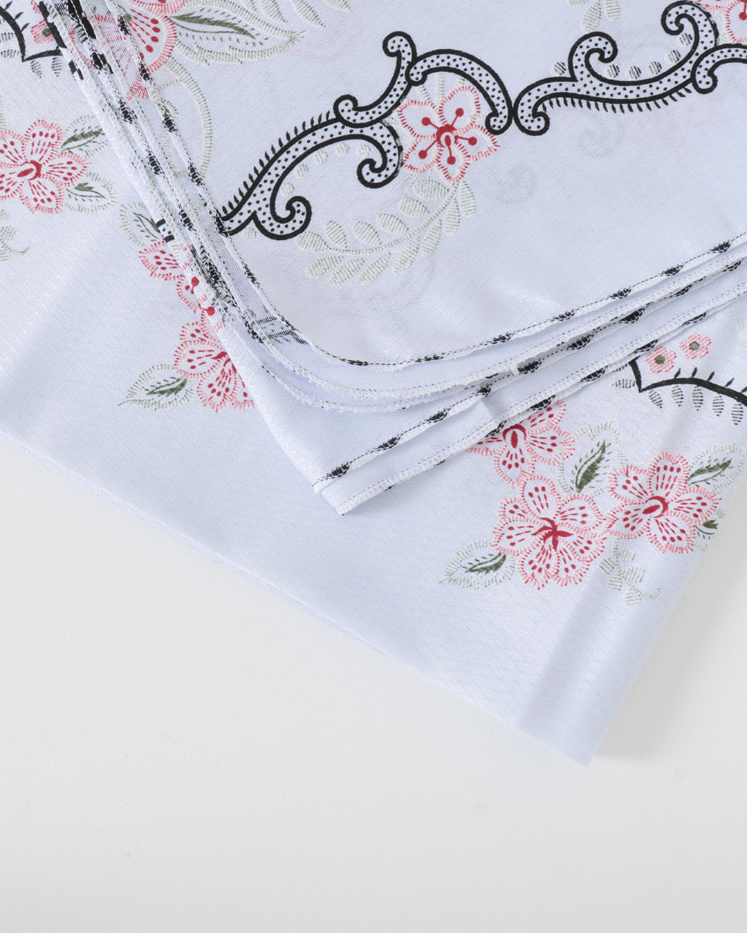 Toalha-Mesa-Ret-33042-140x210---Branco-Floral