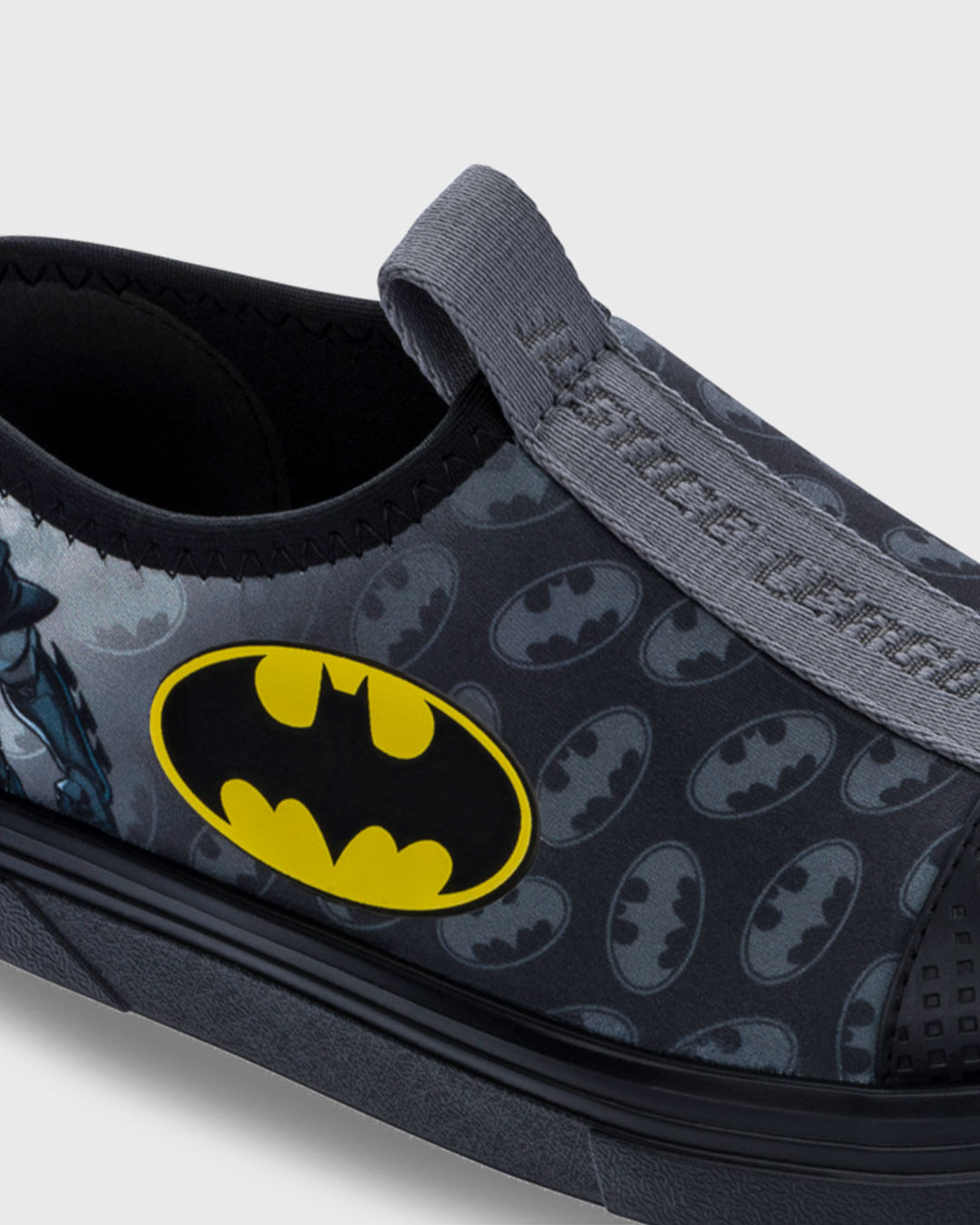 Ten-Info-22350-50631 ptcz-Batman---Preto