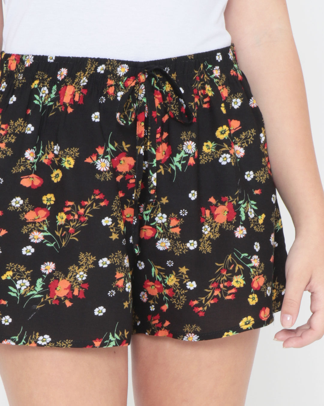 Shorts-10298-Fem-1016---Preto-Floral