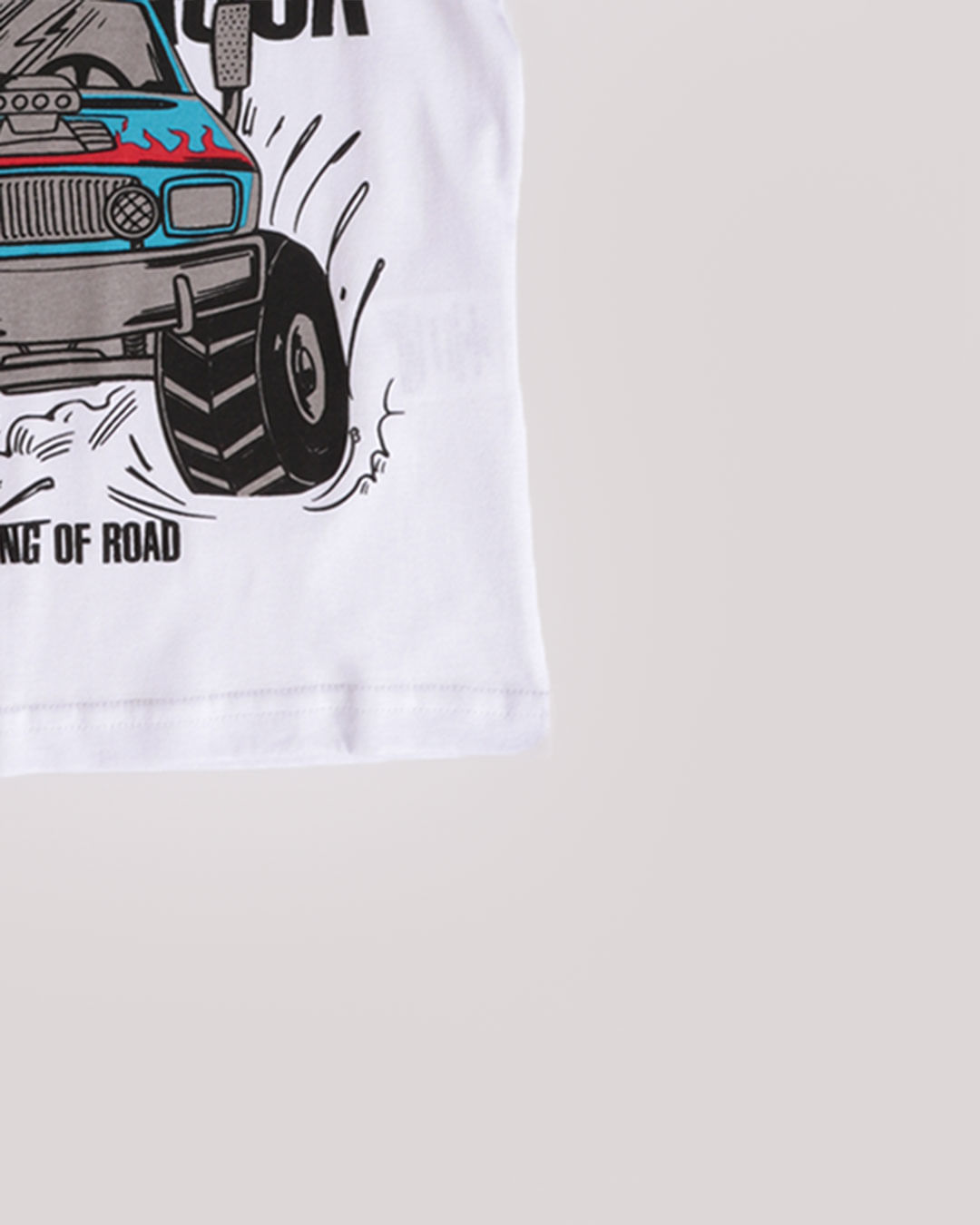 Camiseta-Mc-T0011-Monster-Mas13---Branco