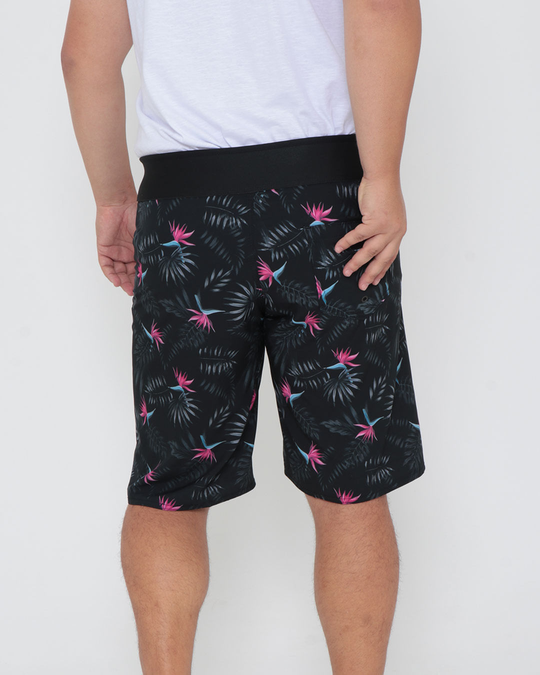 Bermuda-Cos-Neoprene-Ref-496-Floral-Plus---Preto-Floral