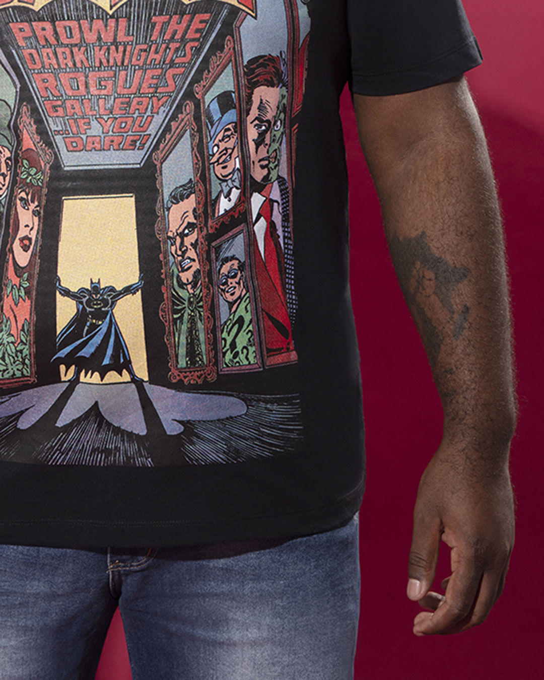 Camiseta-Wm520016-Batman-Comics-Plus---Preto