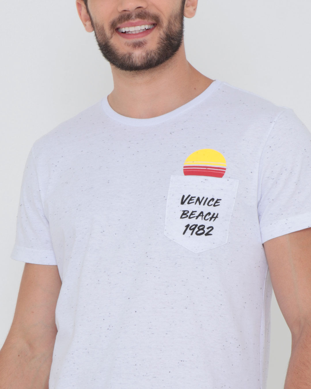 Camiseta-Ttp04-Botone-Sol---Branco