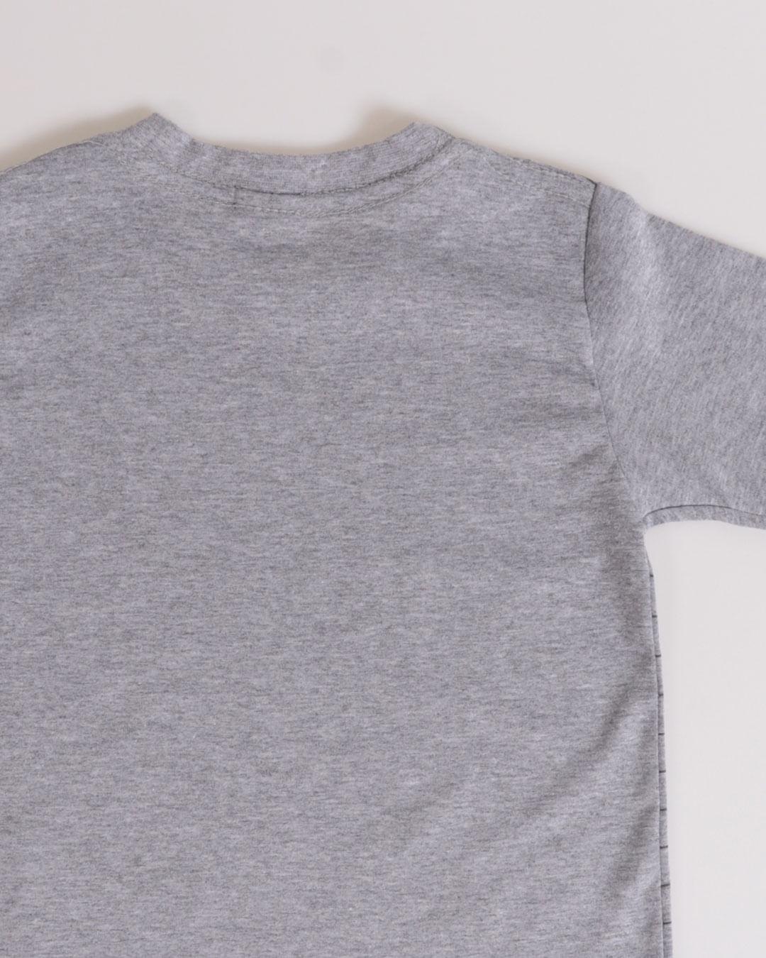 Camiseta-Mc-0301101005-Listra-M13---Cinza-Claro