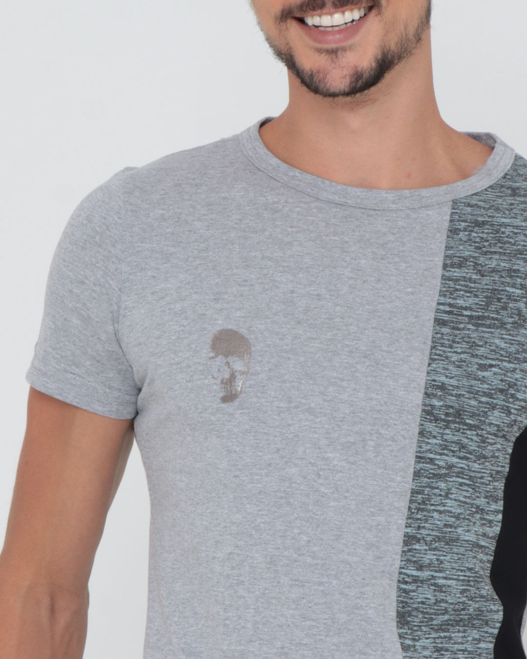 Camiseta-9606-Long--Caveira-Fashion---Cinza-Claro