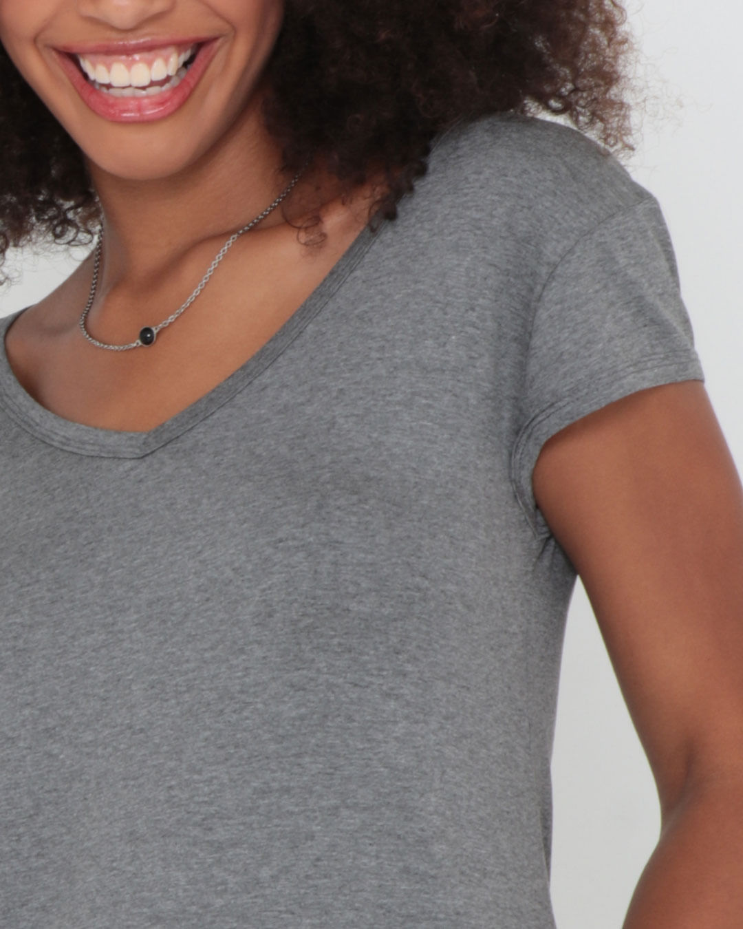 Blusa-707-Gola-V-Manga-Copinho---Cinza-Medio