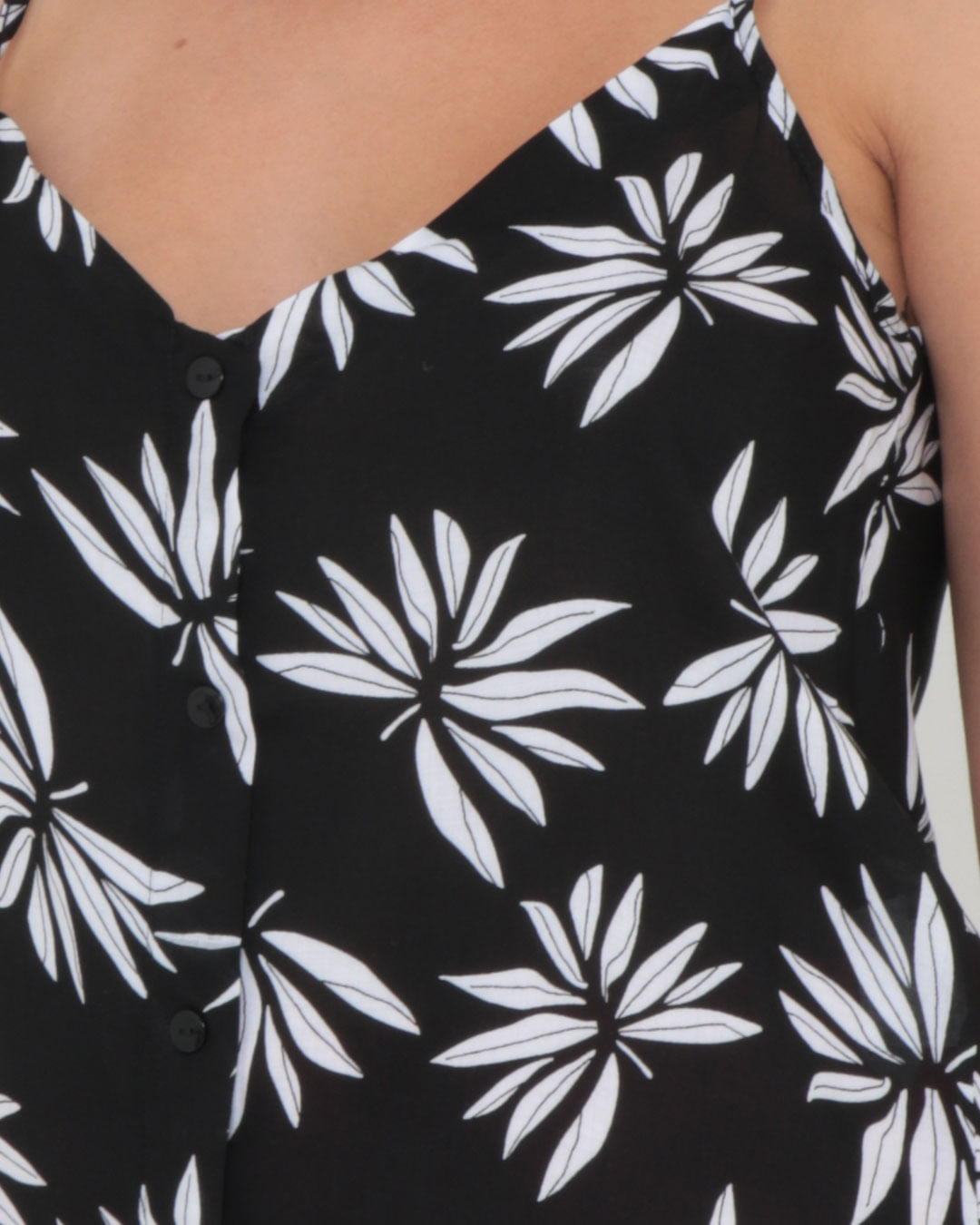 Regata-Botoes-Fte-7176re---Preto-Floral