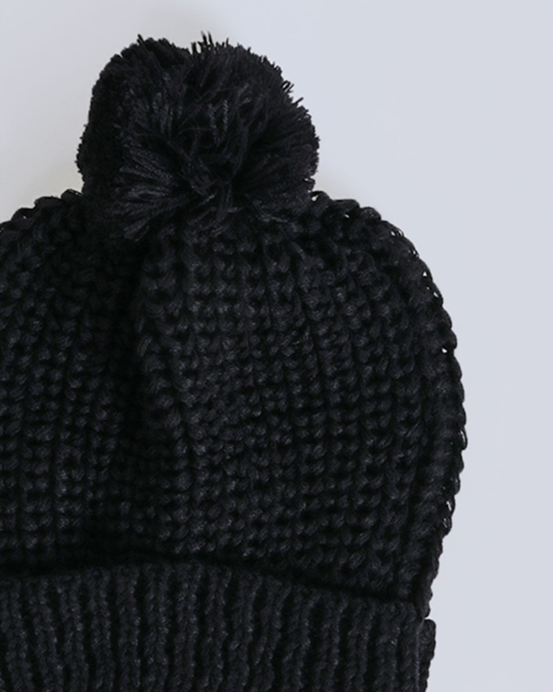 Gorro-1008-Fem-Com-Pom-Pom---Preto