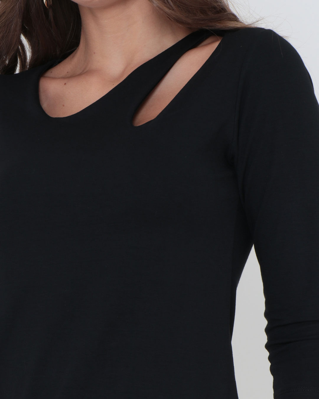Blusa-Wt435-Manga-78-Detalhe-Colo---Preto