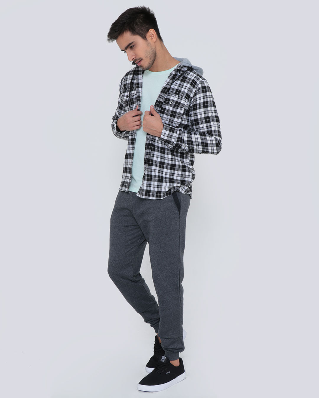 Camisa-De-Fs02-Flanela-Com-Capuz---Preto-Xadrez