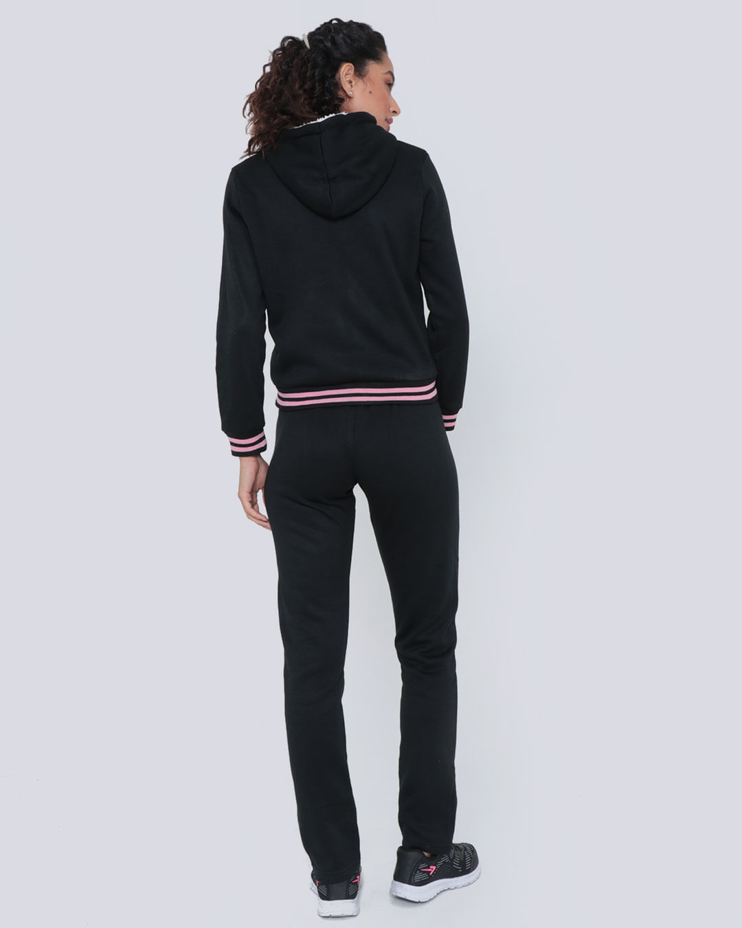 Conj-Mol-Esp-Com-Pelo-03---Preto
