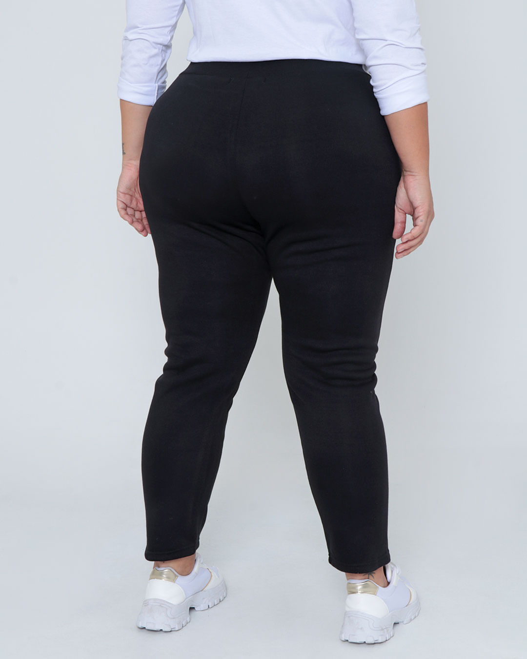 Calca-Lb00b-Reta-Lisa-Tg---Preto