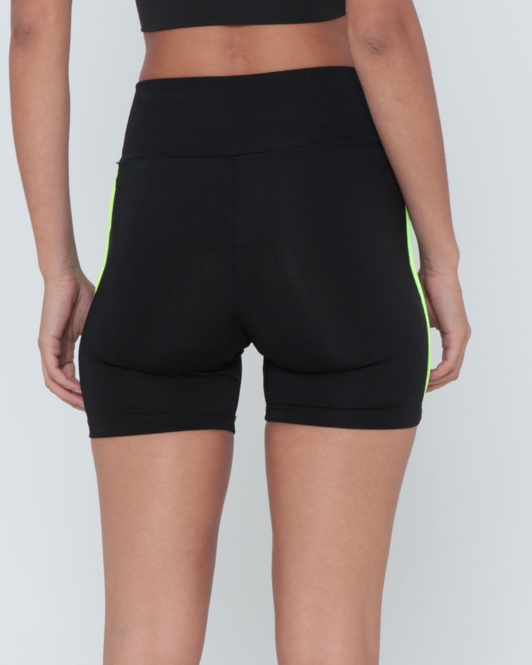 Bermuda-7011-Com-Detalhe-Lateral---Preto-Outros