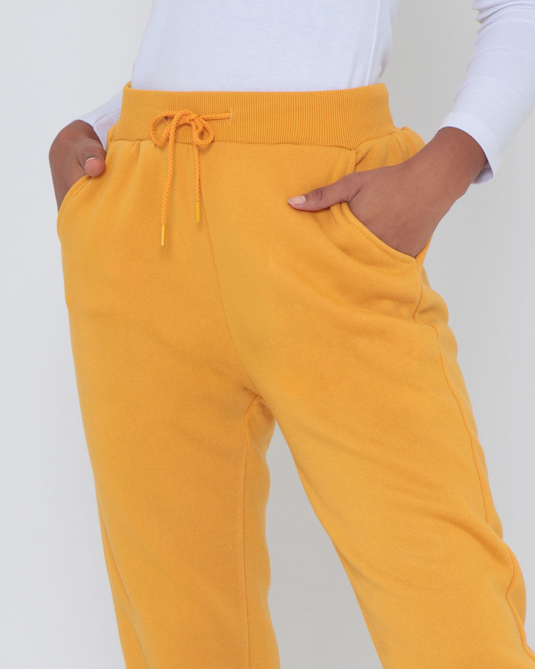 Calca-L00b-104-Jogger-Lisa---Mostarda--Medio