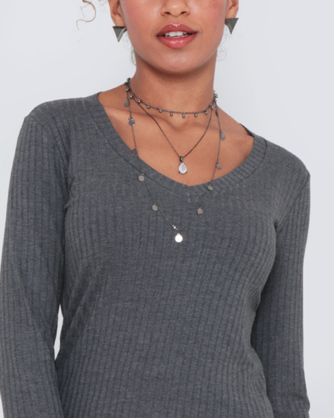 Blusa-Ml-00344-Canelada-V---Cinza-Escuro