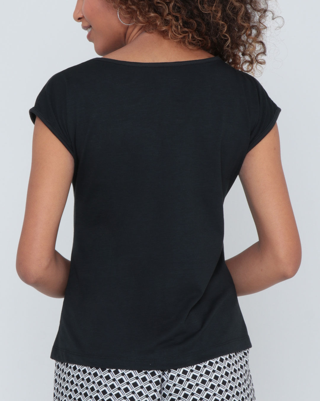 Blusa-20019-Estampada-Preta-Mesa---Preto
