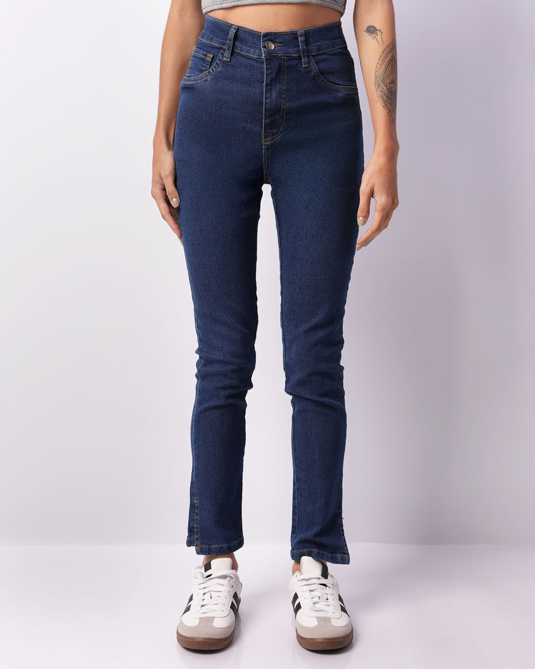 Calca-501585-Jeans-Cigarrete-Fenda-Barr---Blue-Jeans-Medio