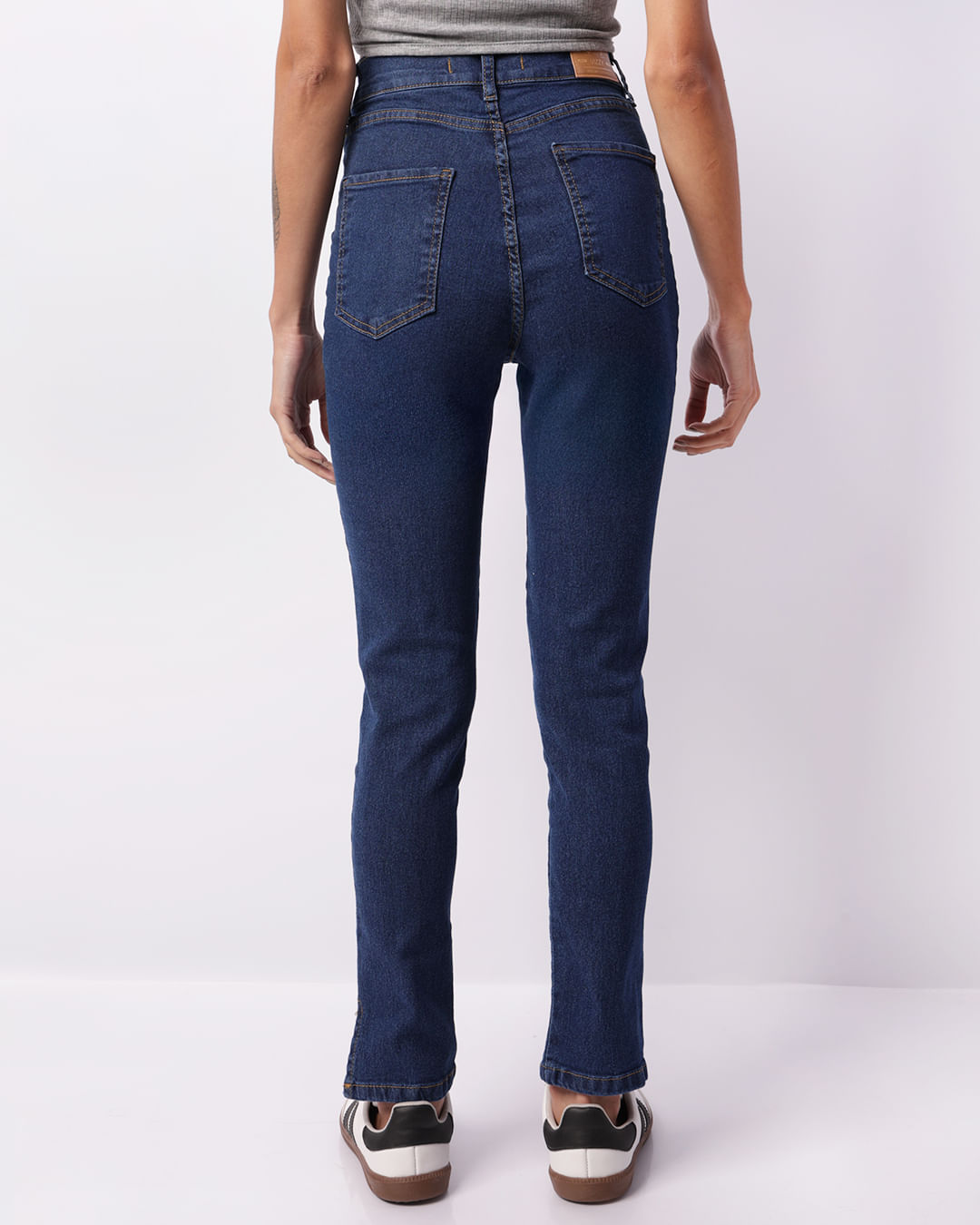 Calca-501585-Jeans-Cigarrete-Fenda-Barr---Blue-Jeans-Medio