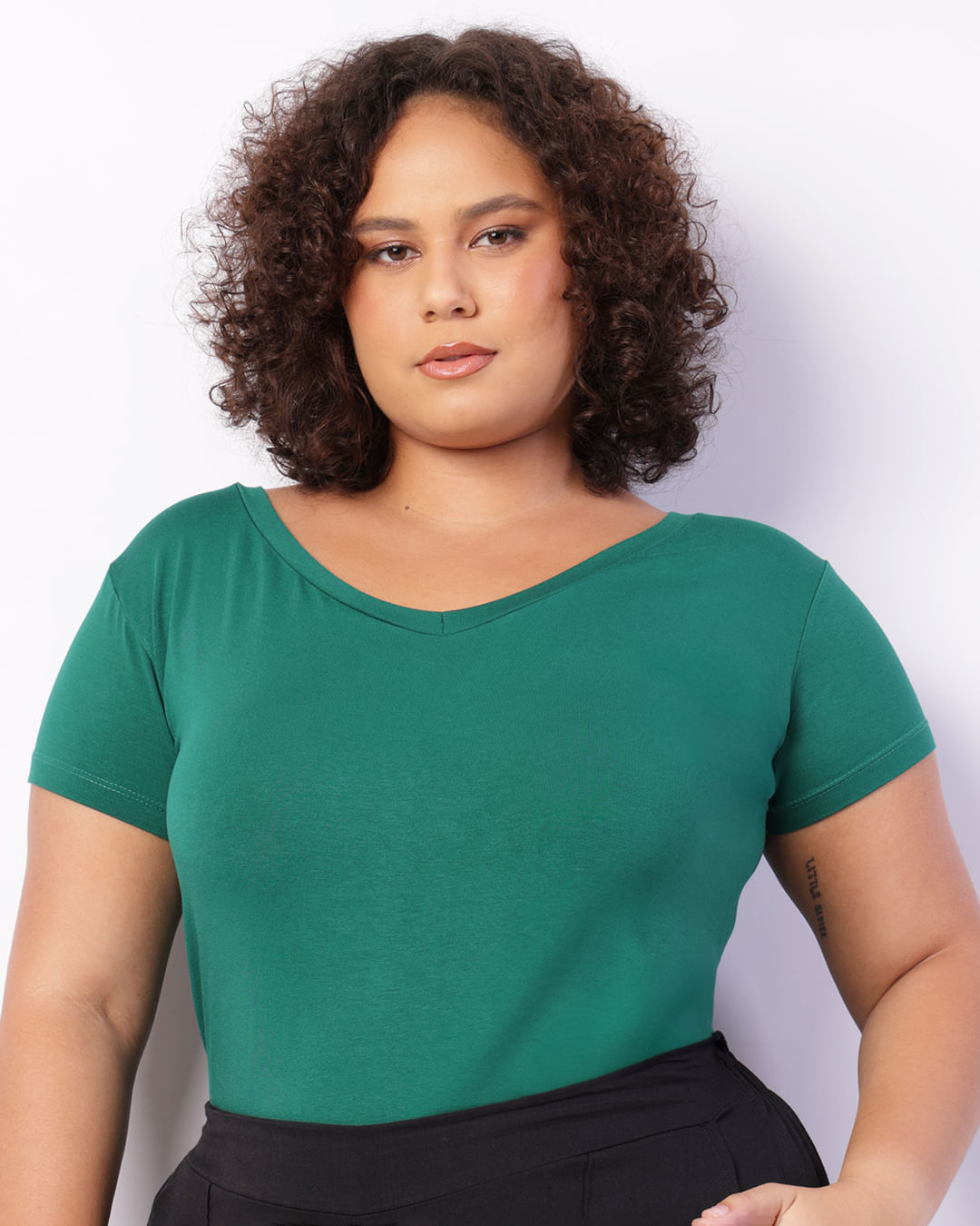 Tshirt-Bl979-Dec-V-Verde---Verde