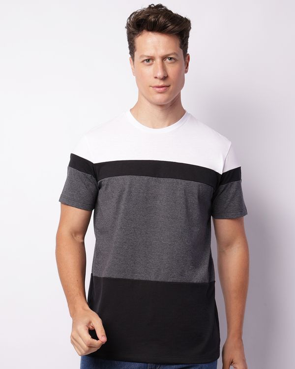Camiseta Masculina Manga Curta Recortes Preta M