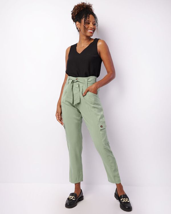 Calça Feminina Berry & Co. Reta Bolso Cargo Viscose Verde P