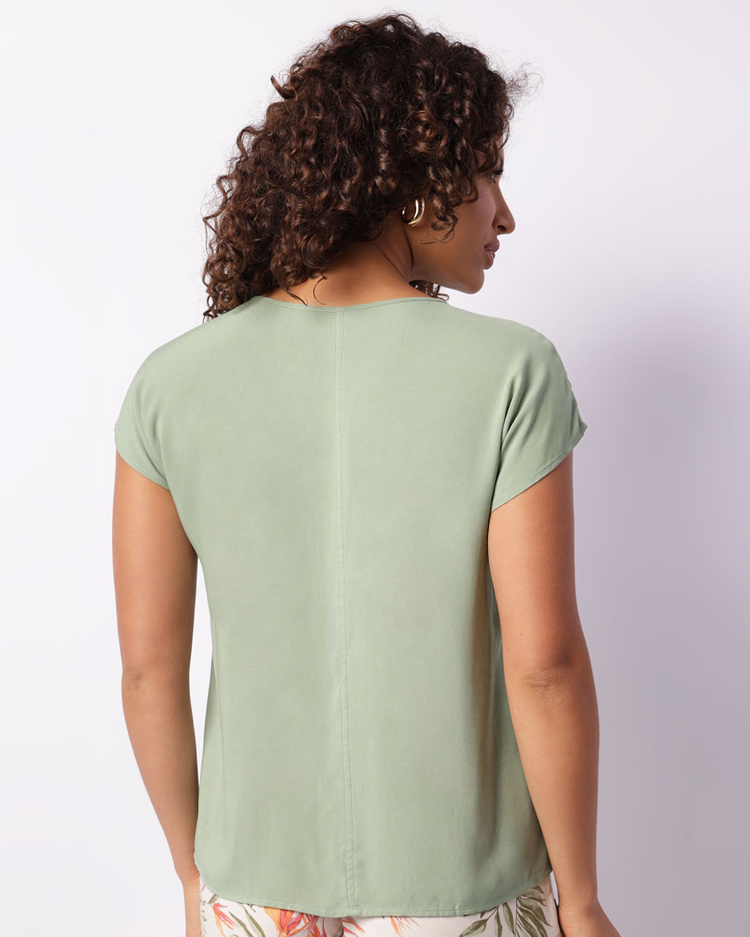 Blusa-214223-Mga-Morcego-Lisa---Verde-Claro