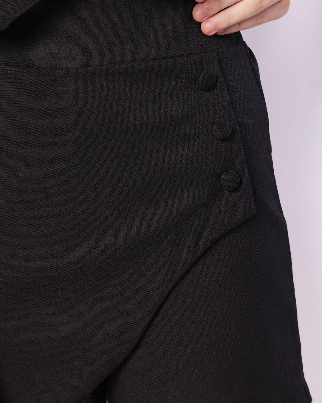 Short-Saia-47757-Linho-F1016---Preto