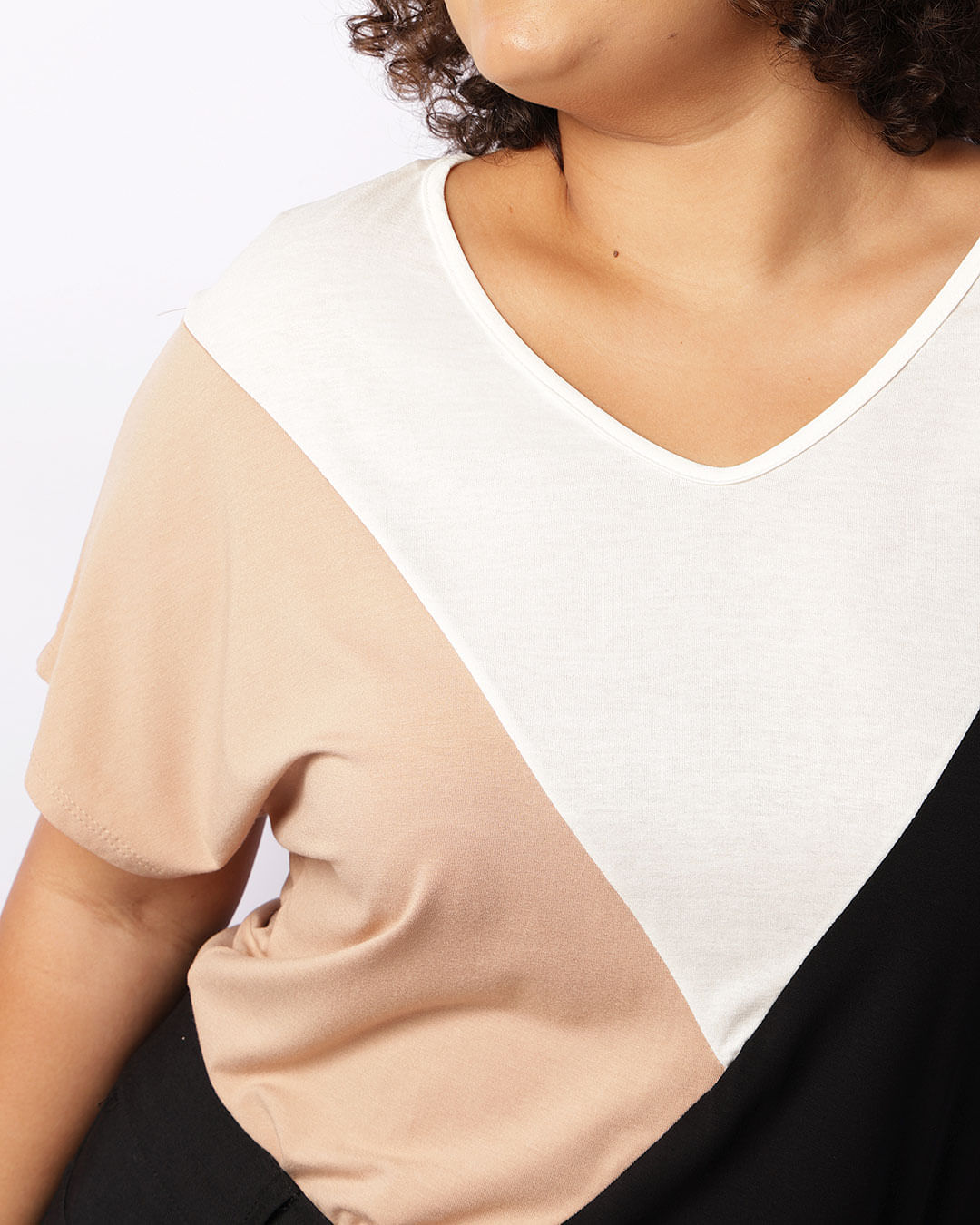 Blusa-Sp342-Mc-Tricolor-Dec-V---Bege