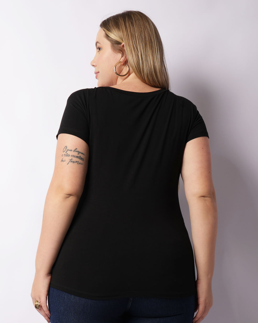 Tshirt-Bl979-Dec-V-Preto---Preto