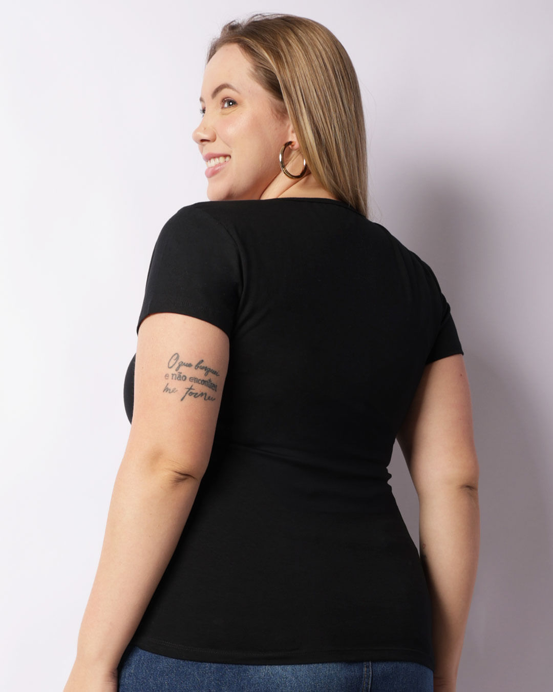 Blusa-4220-Plus-Mc-Gola-Redonda-Preto---Preto