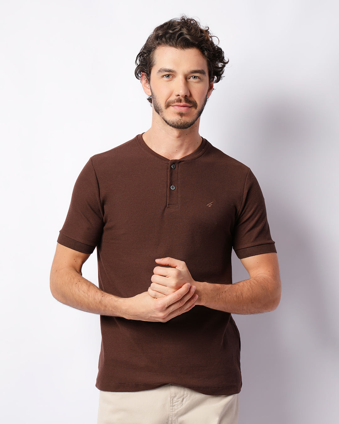 Camiseta-Com-Botao-P1195-Marrom---Marrom
