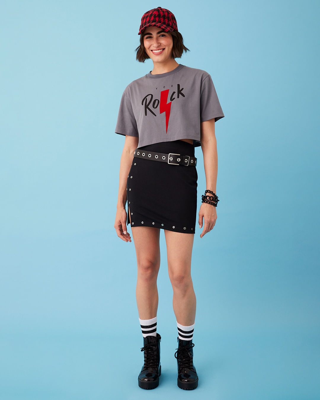 Saia Feminina Helanca Curta Detalhe Metal Preta