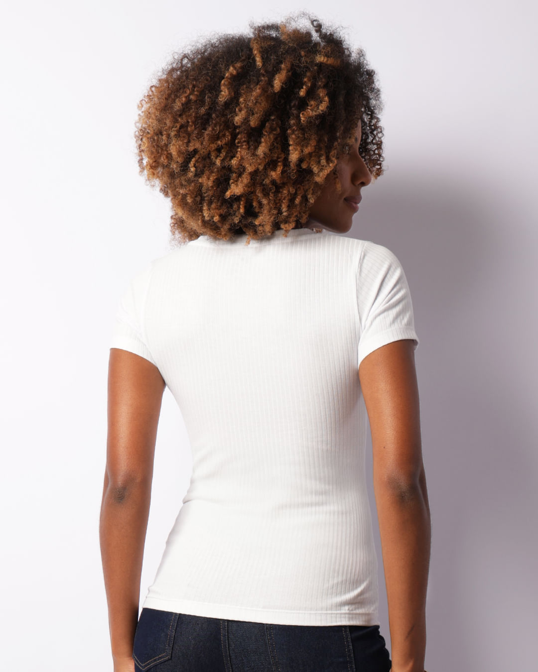 Blusa-3485-Mc-Gola-V-Canelada-Branca---Branco