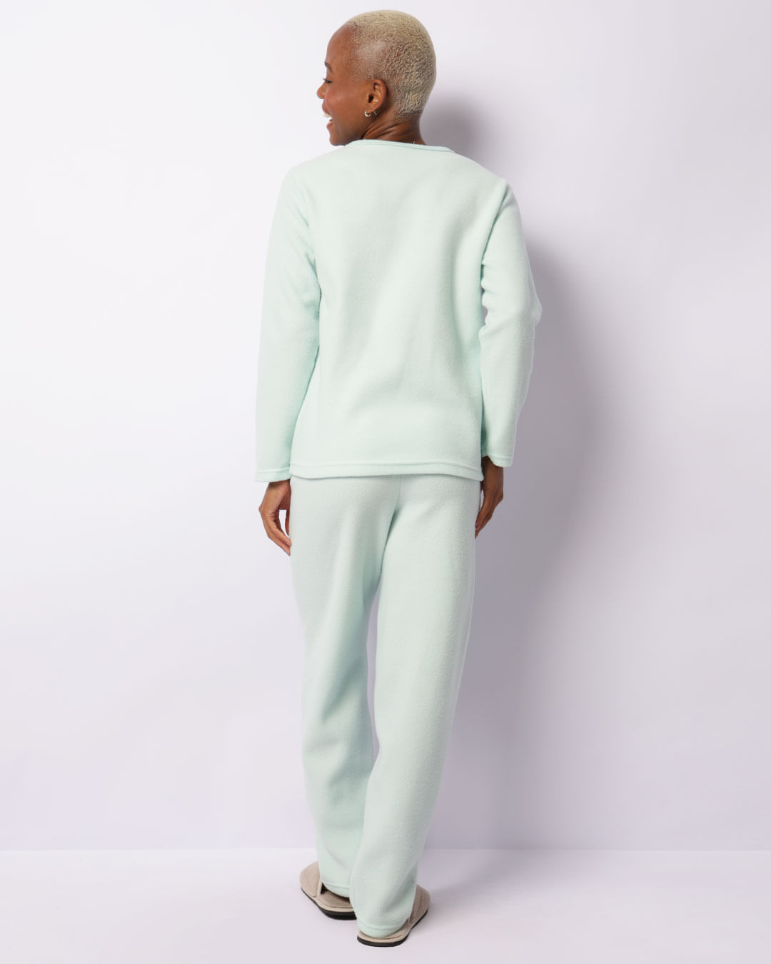 Pij-Longo-Soft-Liso-Csilk-Decredondo---Verde-Claro