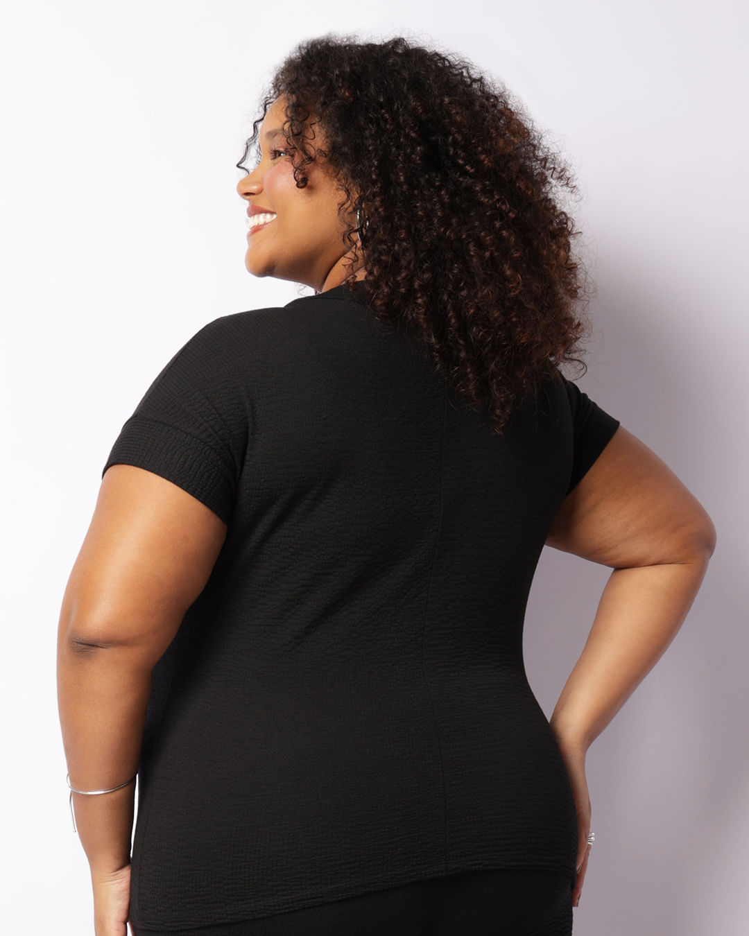 Blusa-Mc-Wp427-Mg-Deslocada---Preto