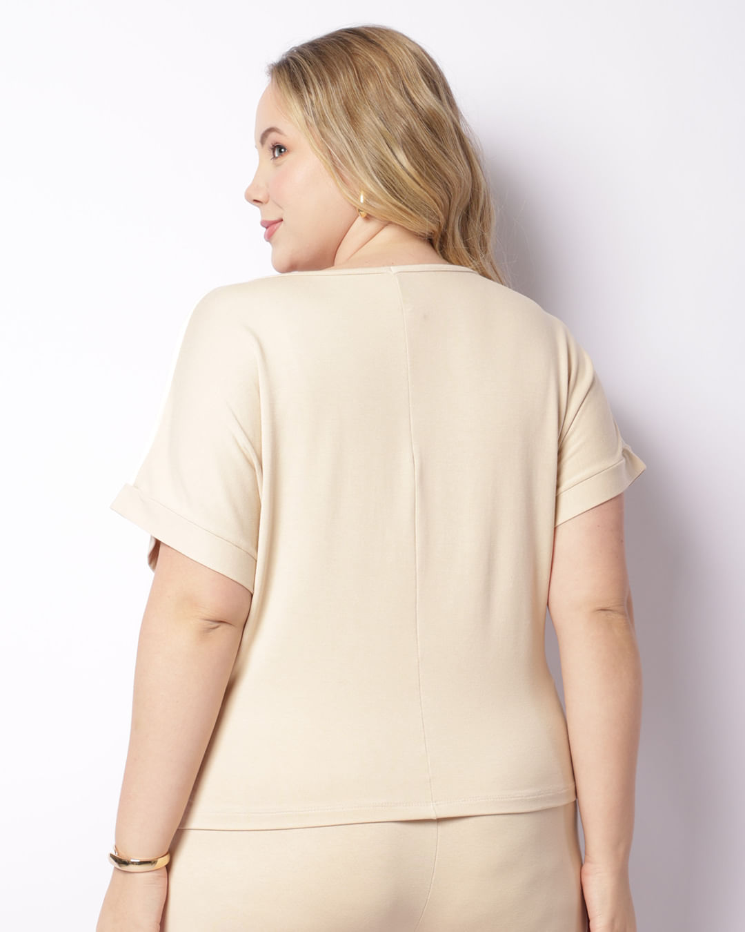 Blusa-Mc-40171-Decot-V-Friso-Ombro---Bege-Medio