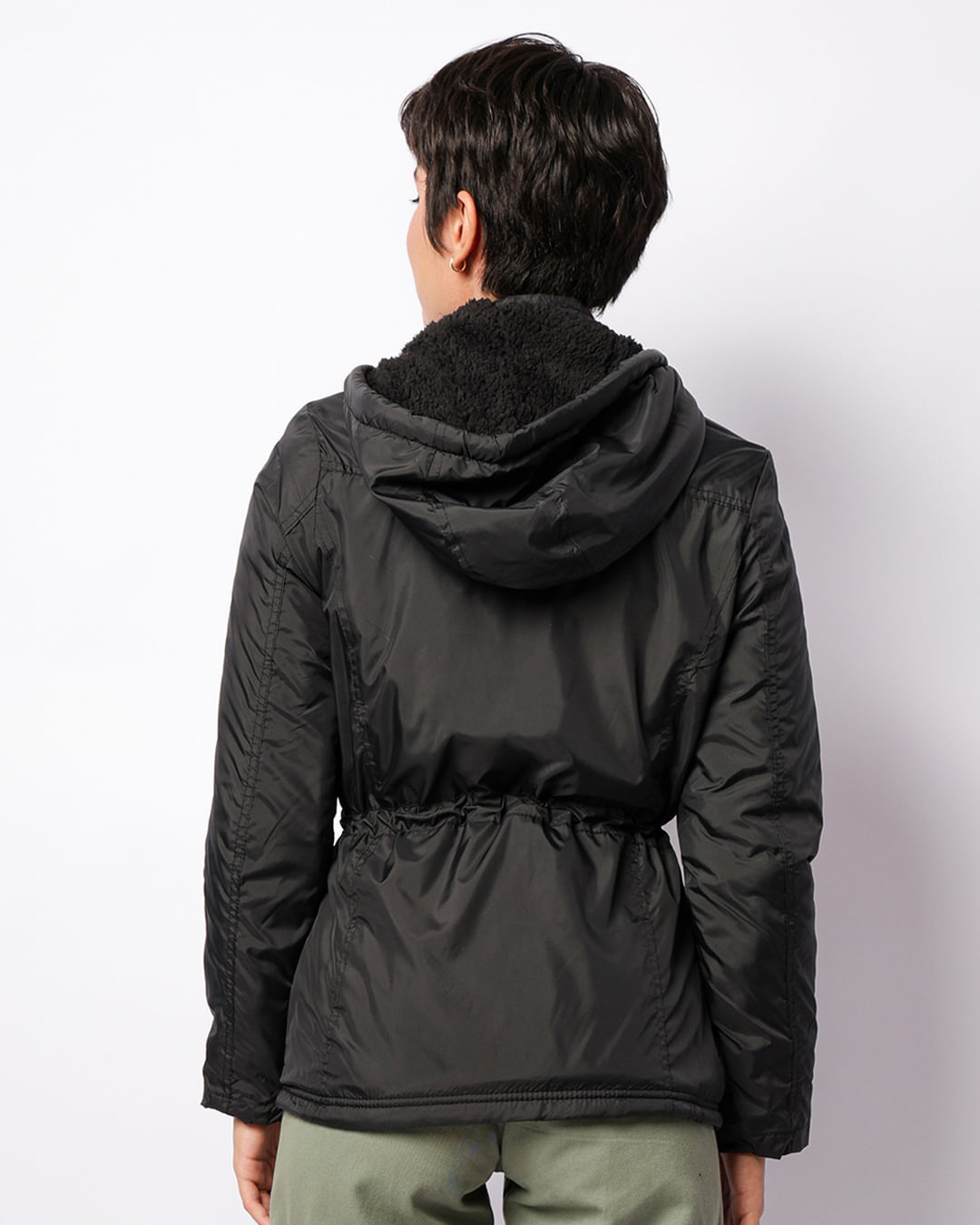 Parka-C-Capuz-222-111---Preto