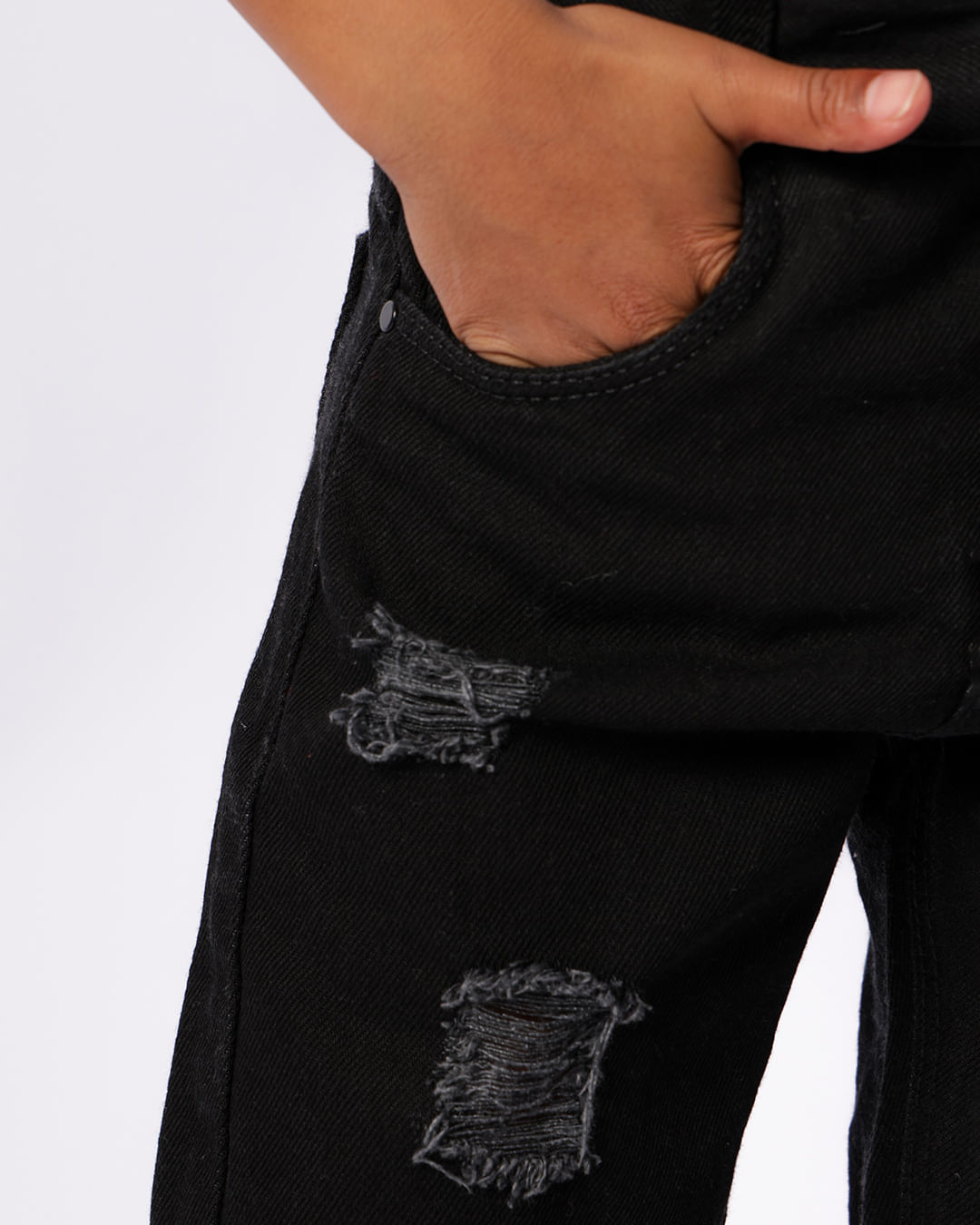 Bermuda-171602--Pto-Rasgos-M-48---Preto