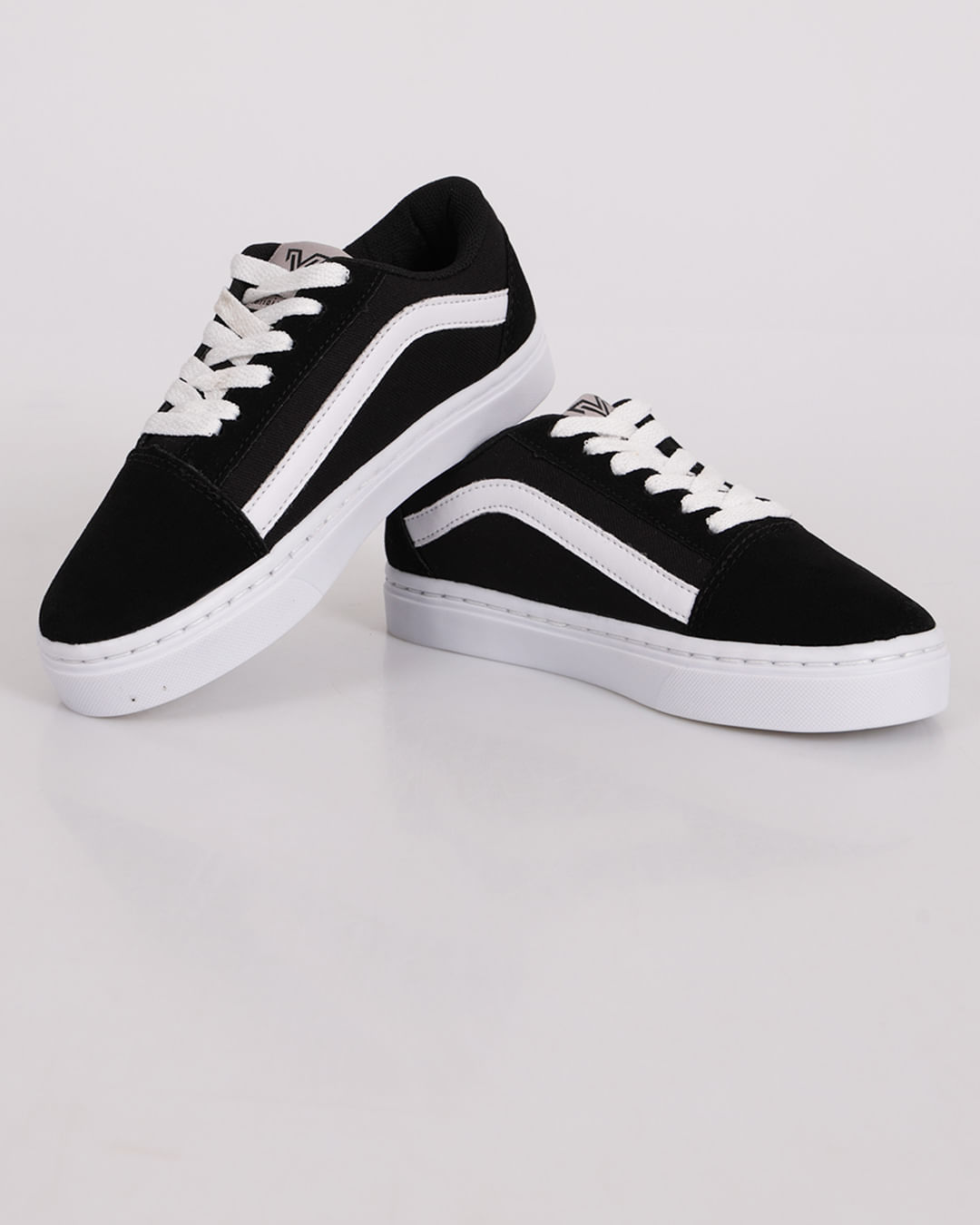 Tenis-Info-V50003-081-Pretobranco---Preto